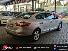 RENAULT FLUENCE 2.0 DYNAMIQUE 16V 2012/2013 V10 VEÍCULOS CAXIAS DO SUL / Carros no Vale