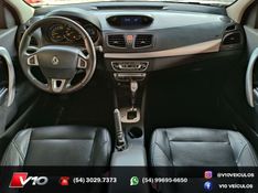 RENAULT FLUENCE 2.0 DYNAMIQUE 16V 2012/2013 V10 VEÍCULOS CAXIAS DO SUL / Carros no Vale
