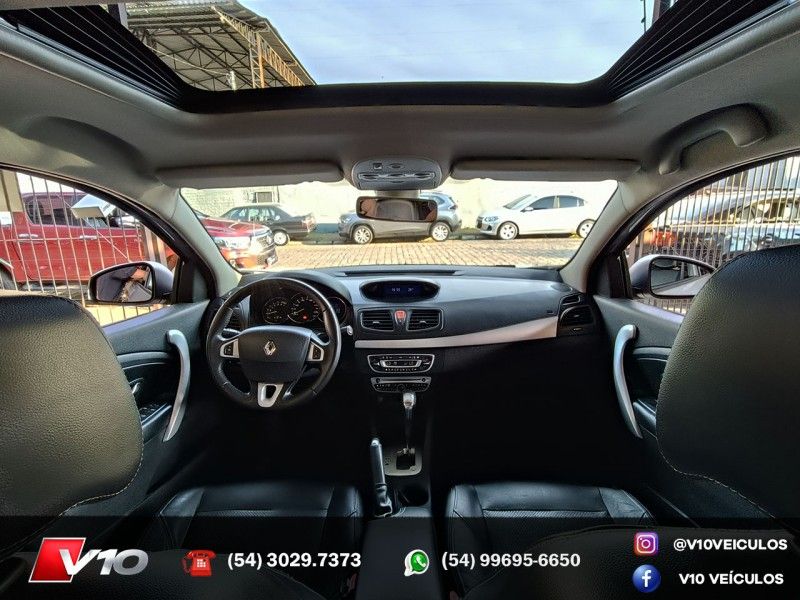 RENAULT FLUENCE 2.0 DYNAMIQUE 16V 2012/2013 V10 VEÍCULOS CAXIAS DO SUL / Carros no Vale RENAULT FLUENCE 2.0 DYNAMIQUE 16V 2012/2013 V10 VEÍCULOS CAXIAS DO SUL / Carros no Vale