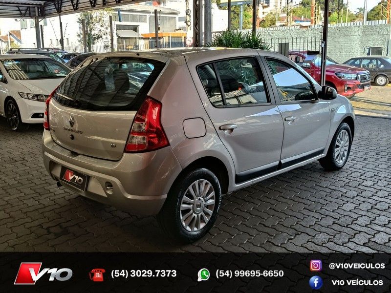 RENAULT SANDERO 1.6 PRIVILÉGE 8V 2012/2013 V10 VEÍCULOS CAXIAS DO SUL / Carros no Vale