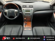 TOYOTA CAMRY 3.5 XLE V6 24V 2007/2008 V10 VEÍCULOS CAXIAS DO SUL / Carros no Vale