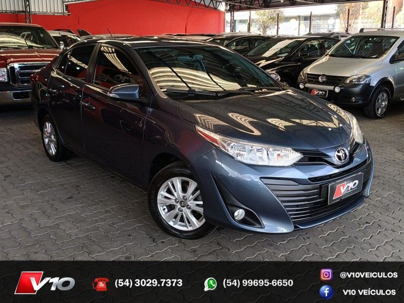 TOYOTA YARIS 1.5 XL SEDAN 16V 2019/2019 V10 VEÍCULOS CAXIAS DO SUL / Carros no Vale