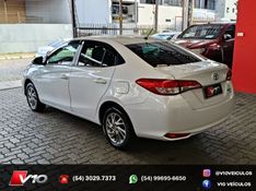 TOYOTA YARIS 1.5 XS SEDAN 16V 2023/2024 V10 VEÍCULOS CAXIAS DO SUL / Carros no Vale