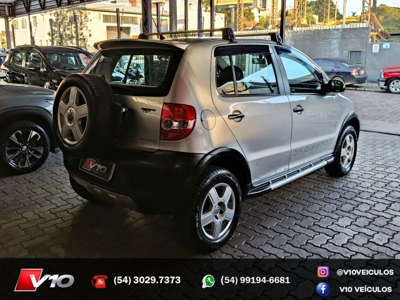 VOLKSWAGEN CROSSFOX 1.6 MI 8V 2008/2009 V10 VEÍCULOS CAXIAS DO SUL / Carros no Vale VOLKSWAGEN CROSSFOX 1.6 MI 8V 2008/2009 V10 VEÍCULOS CAXIAS DO SUL / Carros no Vale