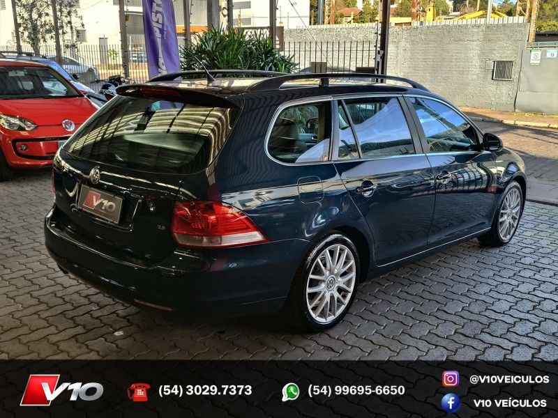 VOLKSWAGEN JETTA 2.5 I VARIANT 20V 170CV TIPTRONIC 2008/2009 V10 VEÍCULOS CAXIAS DO SUL / Carros no Vale