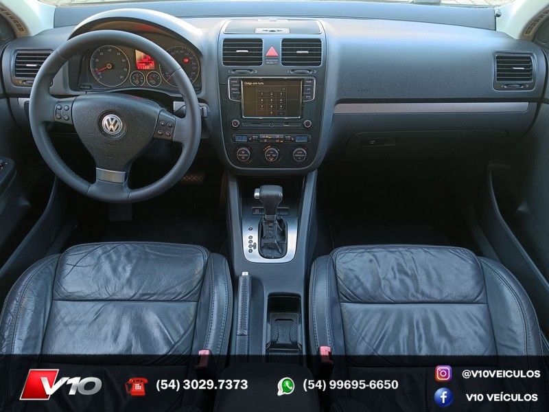 VOLKSWAGEN JETTA 2.5 I VARIANT 20V 170CV TIPTRONIC 2008/2009 V10 VEÍCULOS CAXIAS DO SUL / Carros no Vale