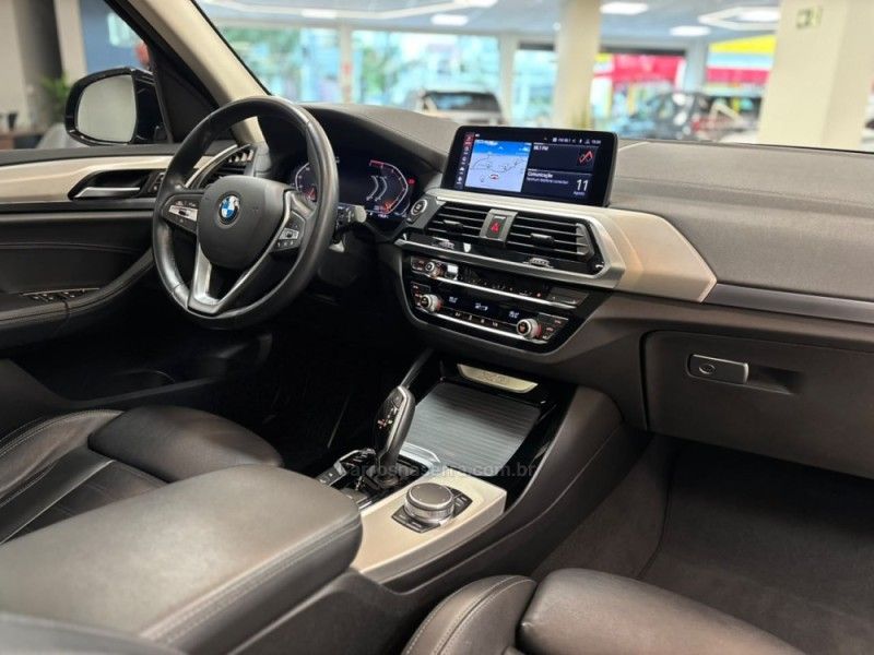 BMW X3 2.0 XDRIVE 20I X LINE 16V 2019/2020 LUIGGI AUTOMÓVEIS CARLOS BARBOSA / Carros no Vale BMW X3 2.0 XDRIVE 20I X LINE 16V 2019/2020 LUIGGI AUTOMÓVEIS CARLOS BARBOSA / Carros no Vale