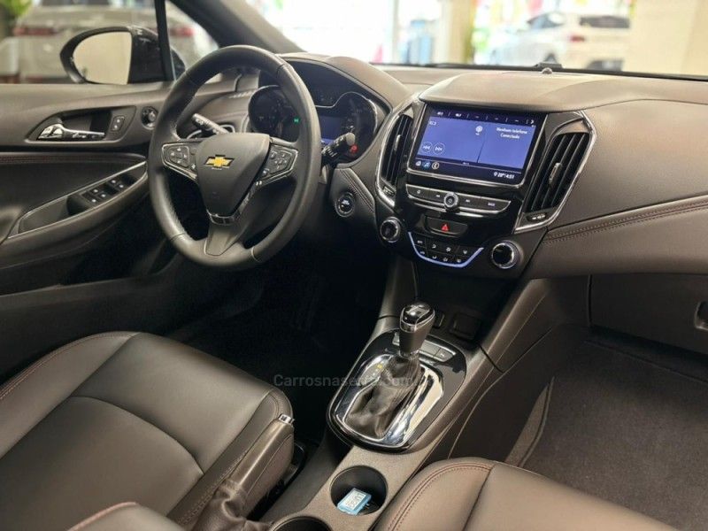 CHEVROLET CRUZE 1.4 SPORT RS 16V 2023/2023 LUIGGI AUTOMÓVEIS CARLOS BARBOSA / Carros no Vale CHEVROLET CRUZE 1.4 SPORT RS 16V 2023/2023 LUIGGI AUTOMÓVEIS CARLOS BARBOSA / Carros no Vale