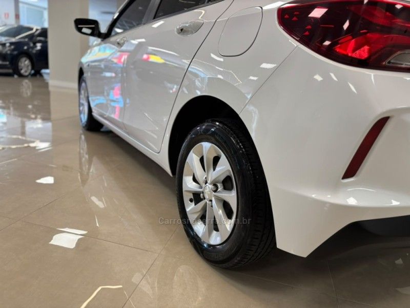 CHEVROLET ONIX 1.0 LTZ 12V TURBO 2019/2020 LUIGGI AUTOMÓVEIS CARLOS BARBOSA / Carros no Vale