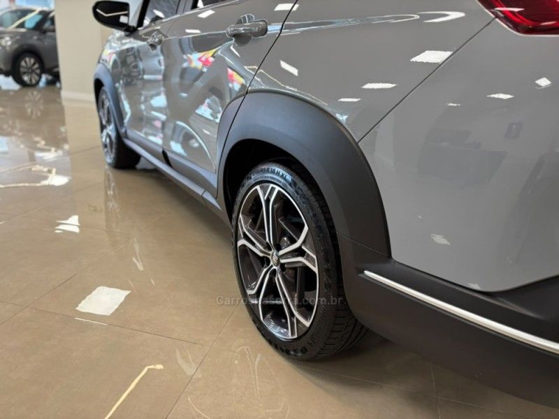 FIAT FASTBACK 1.0 IMPETUS 200 TURBO 2022/2023 LUIGGI AUTOMÓVEIS CARLOS BARBOSA / Carros no Vale
