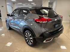 NISSAN KICKS 1.6 16V SL XTRONIC 2016/2017 LUIGGI AUTOMÓVEIS CARLOS BARBOSA / Carros no Vale