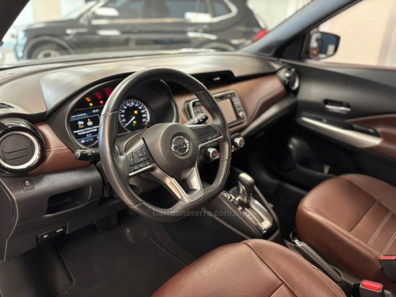 NISSAN KICKS 1.6 16V SL XTRONIC 2016/2017 LUIGGI AUTOMÓVEIS CARLOS BARBOSA / Carros no Vale