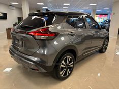 NISSAN KICKS 1.6 EXCLUSIVE 16V 2023/2024 LUIGGI AUTOMÓVEIS CARLOS BARBOSA / Carros no Vale
