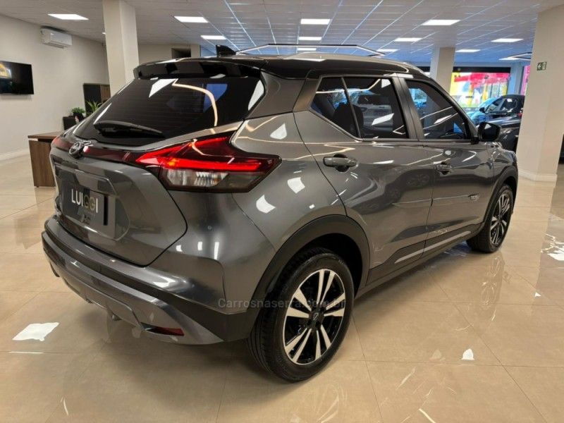 NISSAN KICKS 1.6 EXCLUSIVE 16V 2023/2024 LUIGGI AUTOMÓVEIS CARLOS BARBOSA / Carros no Vale