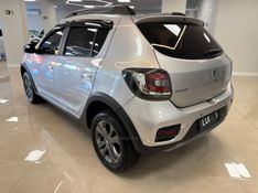 RENAULT SANDERO 1.6 STEPWAY RIP CURL 8V AUTOMATIZADO 2016/2017 LUIGGI AUTOMÓVEIS CARLOS BARBOSA / Carros no Vale