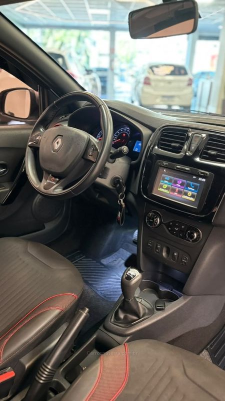 RENAULT SANDERO 1.6 STEPWAY RIP CURL 8V AUTOMATIZADO 2016/2017 LUIGGI AUTOMÓVEIS CARLOS BARBOSA / Carros no Vale RENAULT SANDERO 1.6 STEPWAY RIP CURL 8V AUTOMATIZADO 2016/2017 LUIGGI AUTOMÓVEIS CARLOS BARBOSA / Carros no Vale