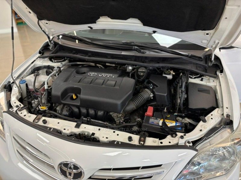 TOYOTA COROLLA 2.0 XEI 16V 2013/2014 LUIGGI AUTOMÓVEIS CARLOS BARBOSA / Carros no Vale TOYOTA COROLLA 2.0 XEI 16V 2013/2014 LUIGGI AUTOMÓVEIS CARLOS BARBOSA / Carros no Vale