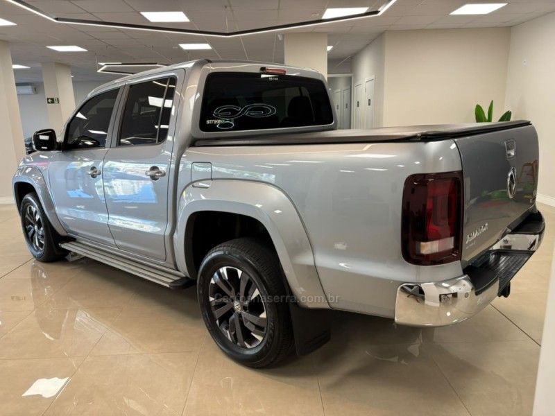 VOLKSWAGEN AMAROK 3.0 V6 TDI HIGHLINE CD 4MOTION 2022/2023 LUIGGI AUTOMÓVEIS CARLOS BARBOSA / Carros no Vale VOLKSWAGEN AMAROK 3.0 V6 TDI HIGHLINE CD 4MOTION 2022/2023 LUIGGI AUTOMÓVEIS CARLOS BARBOSA / Carros no Vale
