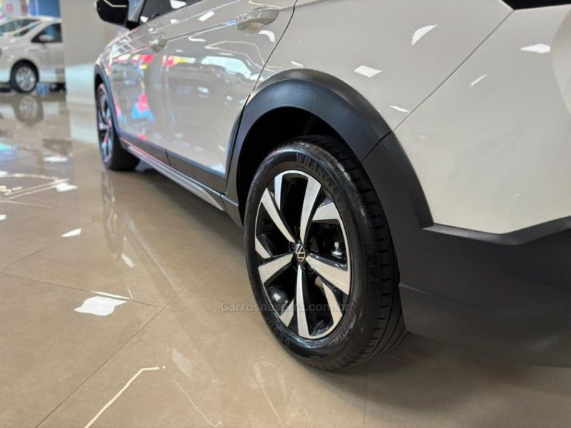 VOLKSWAGEN NIVUS 1.0 TSI HIGHLINE 2023/2023 LUIGGI AUTOMÓVEIS CARLOS BARBOSA / Carros no Vale VOLKSWAGEN NIVUS 1.0 TSI HIGHLINE 2023/2023 LUIGGI AUTOMÓVEIS CARLOS BARBOSA / Carros no Vale