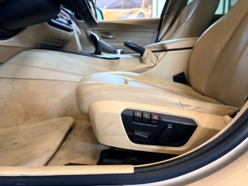 BMW 328I 2.0 SPORT GP 16V ACTIVEFLEX 2014/2014 AUTOGRIF MOTORS CAMPO BOM / Carros no Vale BMW 328I 2.0 SPORT GP 16V ACTIVEFLEX 2014/2014 AUTOGRIF MOTORS CAMPO BOM / Carros no Vale