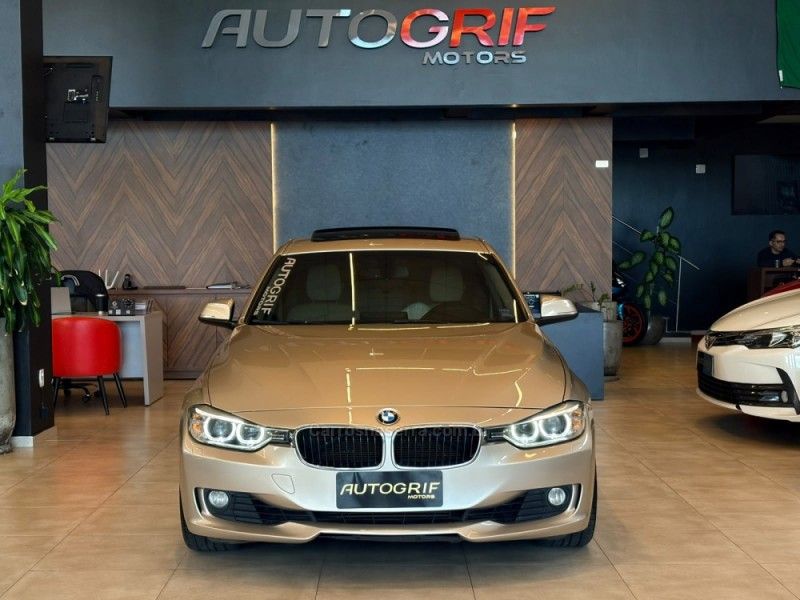 BMW 328I 2.0 SPORT GP 16V ACTIVEFLEX 2014/2014 AUTOGRIF MOTORS CAMPO BOM / Carros no Vale BMW 328I 2.0 SPORT GP 16V ACTIVEFLEX 2014/2014 AUTOGRIF MOTORS CAMPO BOM / Carros no Vale