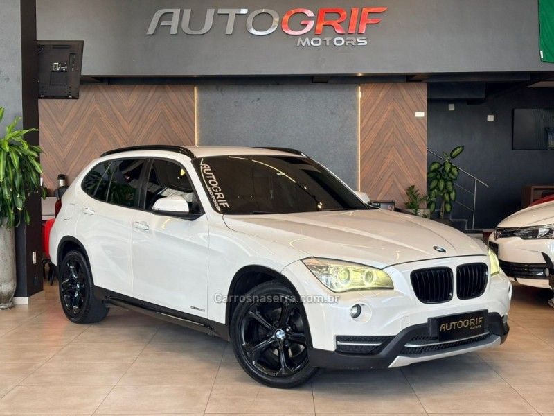 BMW X1 2.0 16V TURBO ACTIVEFLEX SDRIVE20I M SPORT 2013/2013 AUTOGRIF MOTORS CAMPO BOM / Carros no Vale