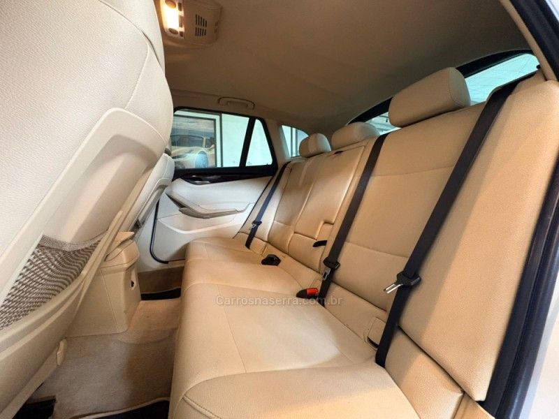 BMW X1 2.0 16V TURBO ACTIVEFLEX SDRIVE20I M SPORT 2013/2013 AUTOGRIF MOTORS CAMPO BOM / Carros no Vale