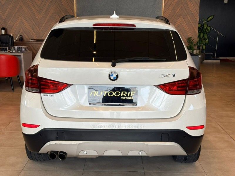 BMW X1 2.0 16V TURBO ACTIVEFLEX SDRIVE20I M SPORT 2013/2013 AUTOGRIF MOTORS CAMPO BOM / Carros no Vale