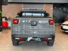 FIAT TORO 2.0 16V TURBO RANCH 4X4 AUTOMÁTICO 2024/2024 AUTOGRIF MOTORS CAMPO BOM / Carros no Vale