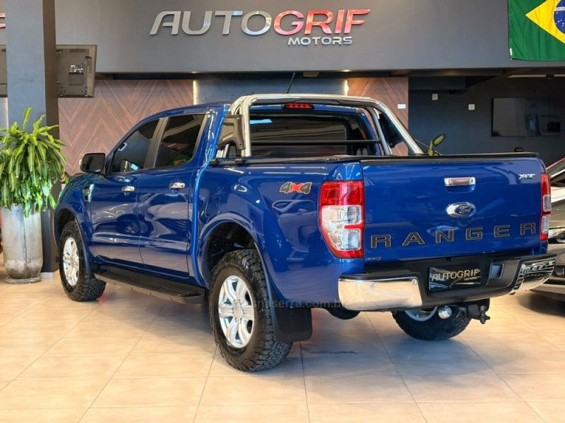 FORD RANGER 3.2 XLT 4X4 CD 20V 2021/2022 AUTOGRIF MOTORS CAMPO BOM / Carros no Vale