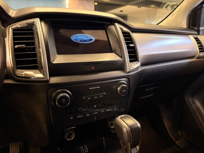 FORD RANGER 3.2 XLT 4X4 CD 20V 2021/2022 AUTOGRIF MOTORS CAMPO BOM / Carros no Vale