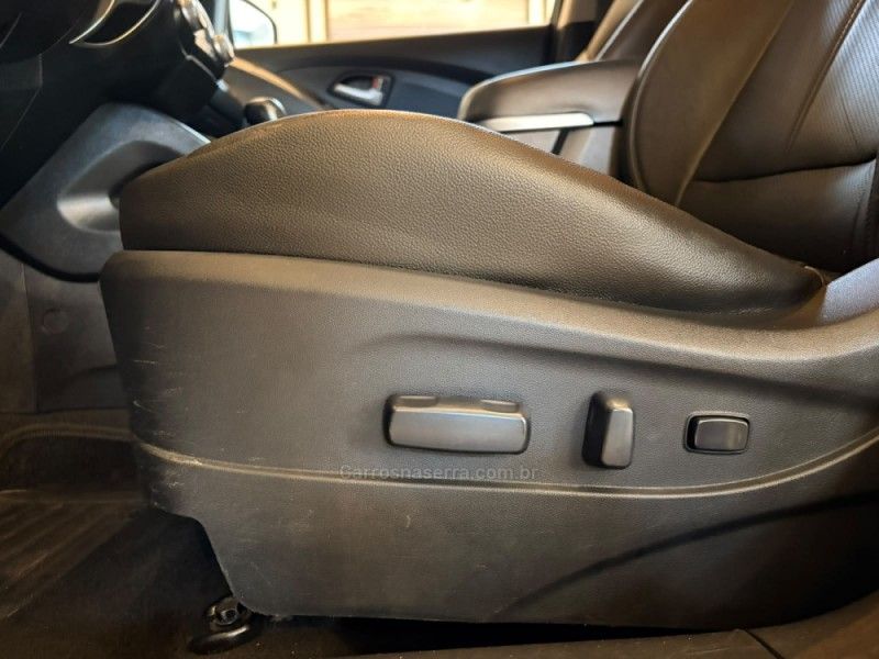 HYUNDAI IX35 2.0 MPFI GLS 16V 2013/2013 AUTOGRIF MOTORS CAMPO BOM / Carros no Vale