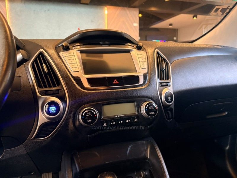 HYUNDAI IX35 2.0 MPFI GLS 16V 2013/2013 AUTOGRIF MOTORS CAMPO BOM / Carros no Vale