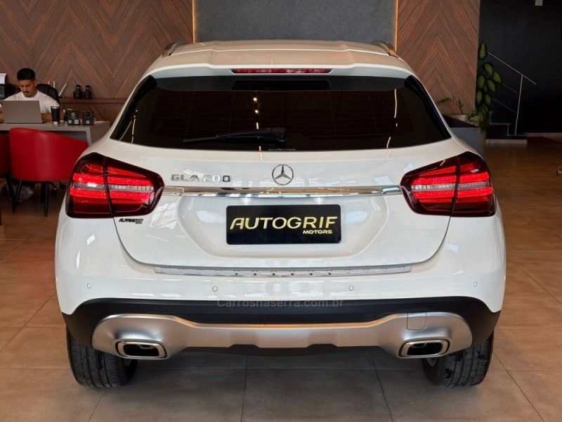 MERCEDES-BENZ GLA 200 1.6 CGI ADVANCE 16V TURBO 2019/2019 AUTOGRIF MOTORS CAMPO BOM / Carros no Vale MERCEDES-BENZ GLA 200 1.6 CGI ADVANCE 16V TURBO 2019/2019 AUTOGRIF MOTORS CAMPO BOM / Carros no Vale