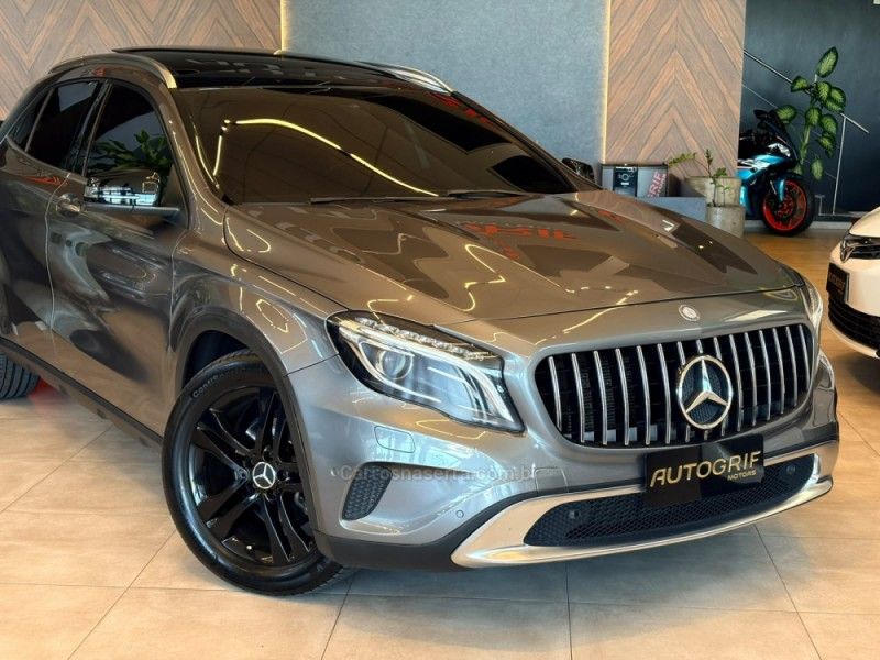 MERCEDES-BENZ GLA 200 1.6 CGI VISION BLACK EDITION 16V TURBO 2015/2015 AUTOGRIF MOTORS CAMPO BOM / Carros no Vale MERCEDES-BENZ GLA 200 1.6 CGI VISION BLACK EDITION 16V TURBO 2015/2015 AUTOGRIF MOTORS CAMPO BOM / Carros no Vale