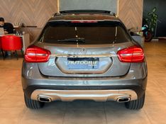 MERCEDES-BENZ GLA 200 1.6 CGI VISION BLACK EDITION 16V TURBO 2015/2015 AUTOGRIF MOTORS CAMPO BOM / Carros no Vale