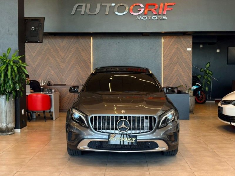 MERCEDES-BENZ GLA 200 1.6 CGI VISION BLACK EDITION 16V TURBO 2015/2015 AUTOGRIF MOTORS CAMPO BOM / Carros no Vale MERCEDES-BENZ GLA 200 1.6 CGI VISION BLACK EDITION 16V TURBO 2015/2015 AUTOGRIF MOTORS CAMPO BOM / Carros no Vale