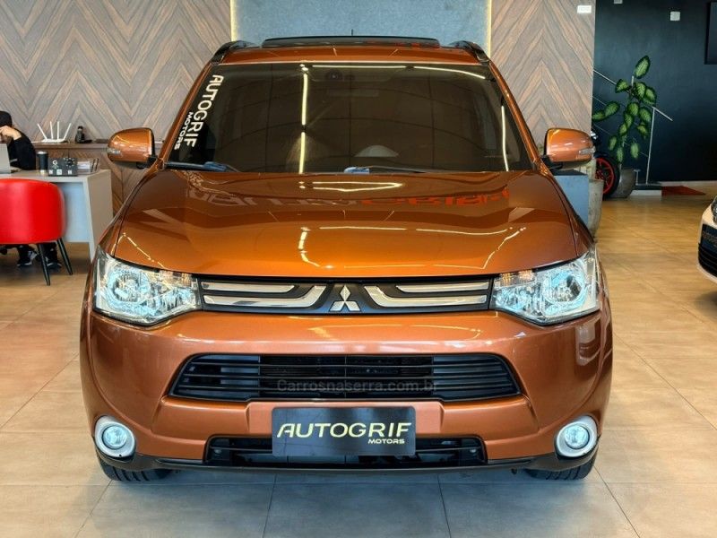 MITSUBISHI OUTLANDER 2.0 16V 2015/2015 AUTOGRIF MOTORS CAMPO BOM / Carros no Vale