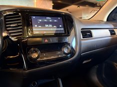 MITSUBISHI OUTLANDER 2.0 16V 2015/2015 AUTOGRIF MOTORS CAMPO BOM / Carros no Vale