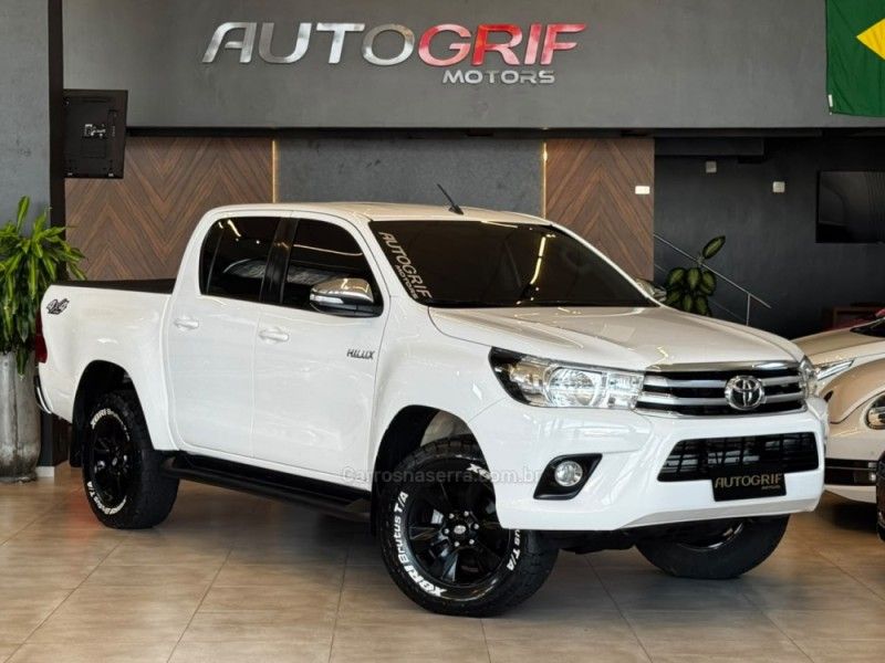 TOYOTA HILUX 2.8 SRV 4X4 CD 16V 2017/2017 AUTOGRIF MOTORS CAMPO BOM / Carros no Vale
