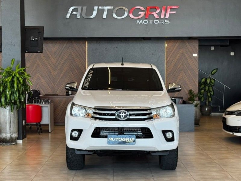 TOYOTA HILUX 2.8 SRV 4X4 CD 16V 2017/2017 AUTOGRIF MOTORS CAMPO BOM / Carros no Vale