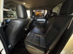 TOYOTA HILUX 2.8 SRV 4X4 CD 16V 2017/2017 AUTOGRIF MOTORS CAMPO BOM / Carros no Vale