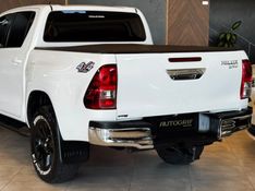 TOYOTA HILUX 2.8 SRV 4X4 CD 16V 2017/2017 AUTOGRIF MOTORS CAMPO BOM / Carros no Vale
