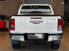 TOYOTA HILUX 2.8 SRV 4X4 CD 16V 2017/2017 AUTOGRIF MOTORS CAMPO BOM / Carros no Vale