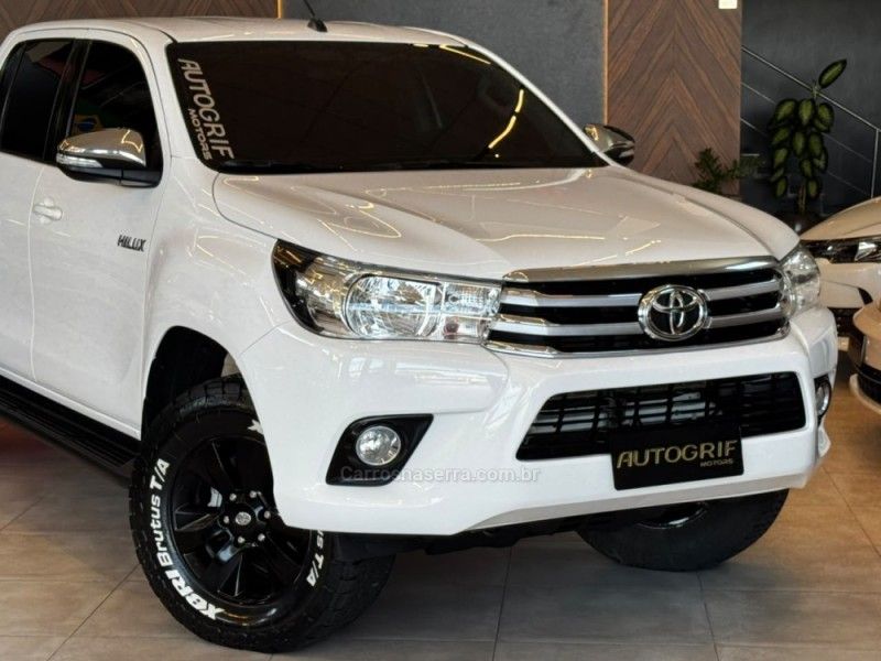 TOYOTA HILUX 2.8 SRV 4X4 CD 16V 2017/2017 AUTOGRIF MOTORS CAMPO BOM / Carros no Vale