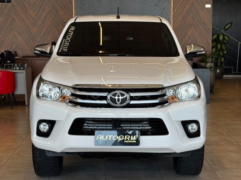 TOYOTA HILUX 2.8 SRV 4X4 CD 16V 2017/2017 AUTOGRIF MOTORS CAMPO BOM / Carros no Vale