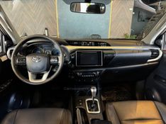TOYOTA HILUX 2.8 SRV 4X4 CD 16V 2017/2017 AUTOGRIF MOTORS CAMPO BOM / Carros no Vale