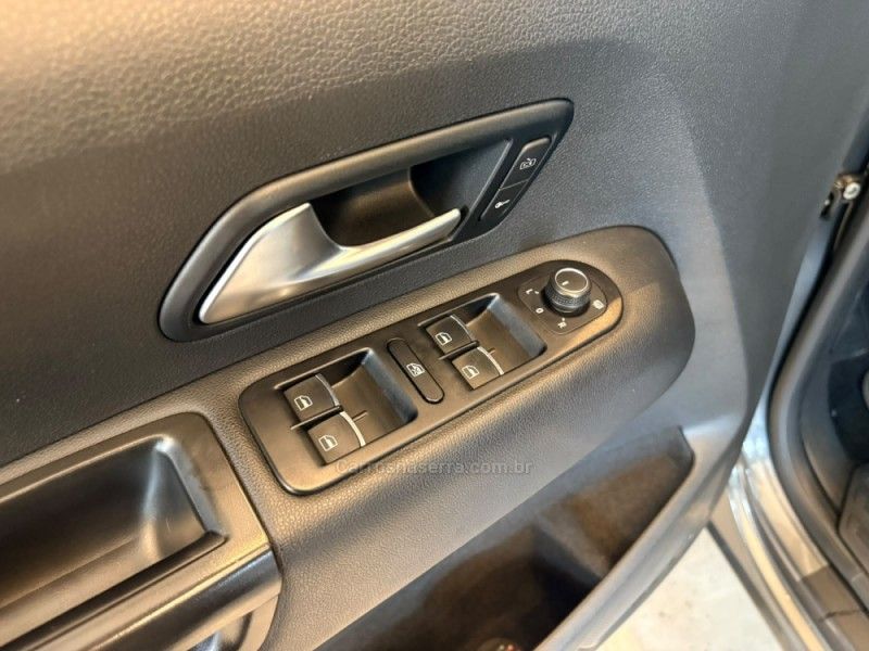 VOLKSWAGEN AMAROK 3.0 V6 EXTREME CD 4X4 AUTOMÁTICO 2021/2021 AUTOGRIF MOTORS CAMPO BOM / Carros no Vale VOLKSWAGEN AMAROK 3.0 V6 EXTREME CD 4X4 AUTOMÁTICO 2021/2021 AUTOGRIF MOTORS CAMPO BOM / Carros no Vale