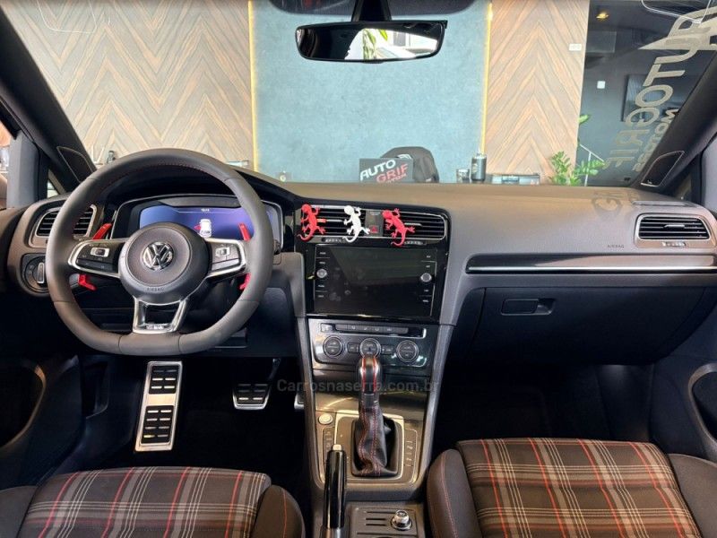 VOLKSWAGEN GOLF 2.0 TSI GTI 16V TURBO 2017/2017 AUTOGRIF MOTORS CAMPO BOM / Carros no Vale