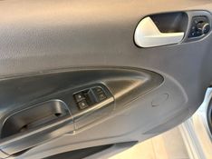 VOLKSWAGEN VOYAGE 1.6 MI TRENDLINE 8V 2016/2016 AUTOGRIF MOTORS CAMPO BOM / Carros no Vale